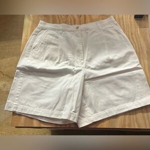 Used Lauren Ralph Lauren Women's Size 6 White Shorts 54050